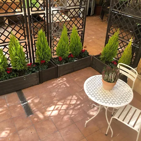 Secret Garden In * Rome